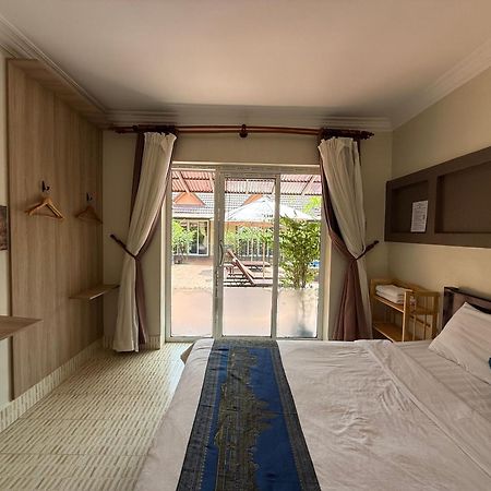 Hello Kampot Resort Екстериор снимка