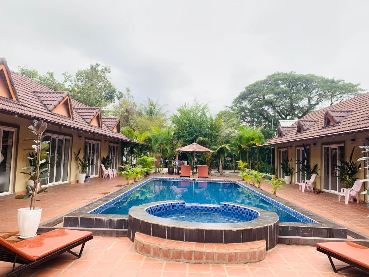 Hello Kampot Resort Екстериор снимка