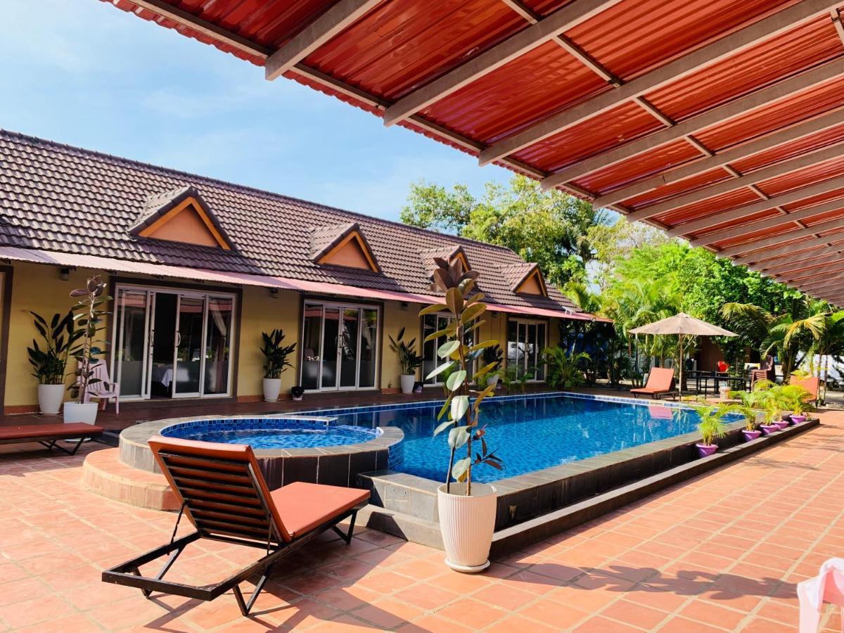 Hello Kampot Resort Екстериор снимка