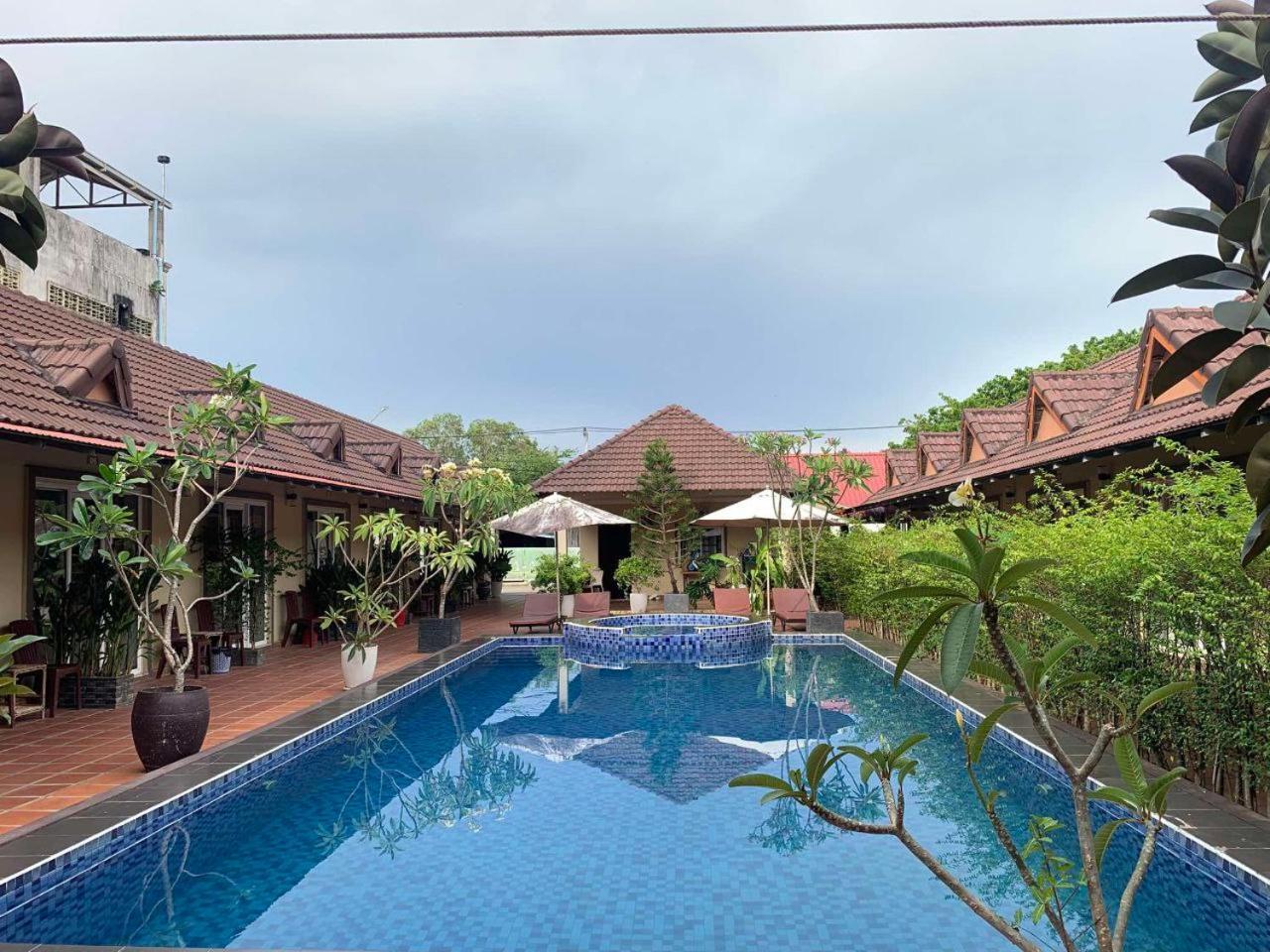 Hello Kampot Resort Екстериор снимка