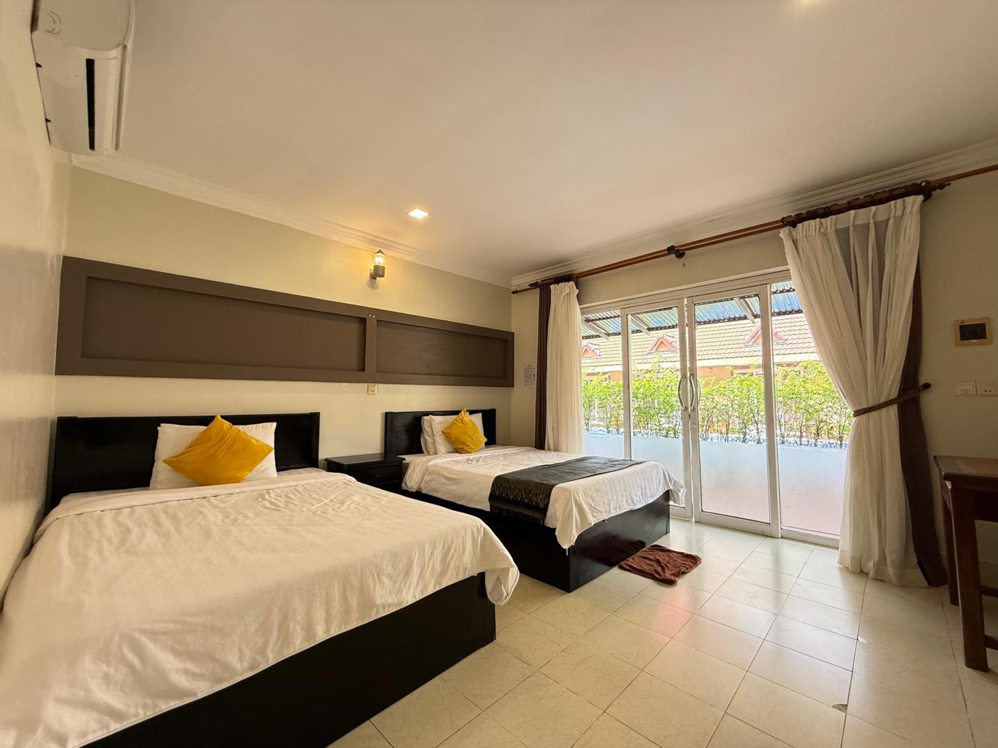 Hello Kampot Resort Екстериор снимка